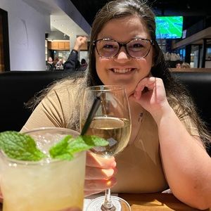 Meet your Posher, Julie